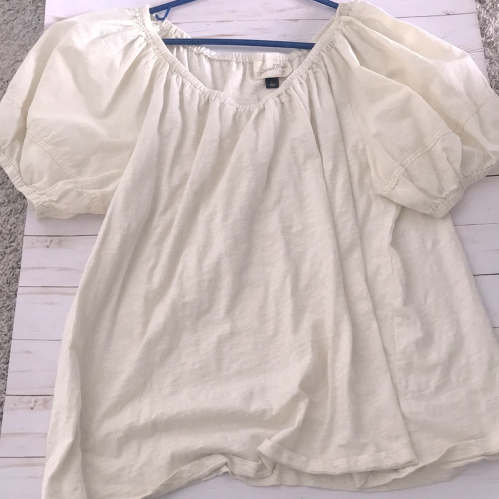 Woman’s short sleeve puff shirt!